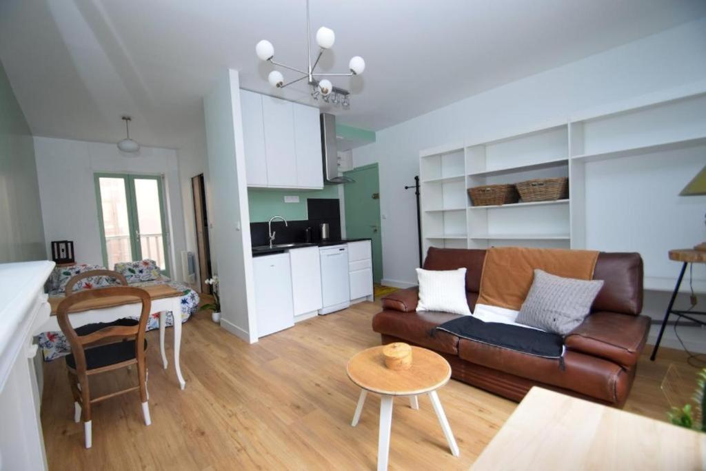 Appartement Entre Plage De L'Ecluse Et Place Du Marche Dinard Dış mekan fotoğraf