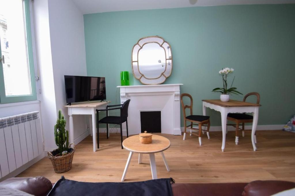 Appartement Entre Plage De L'Ecluse Et Place Du Marche Dinard Dış mekan fotoğraf