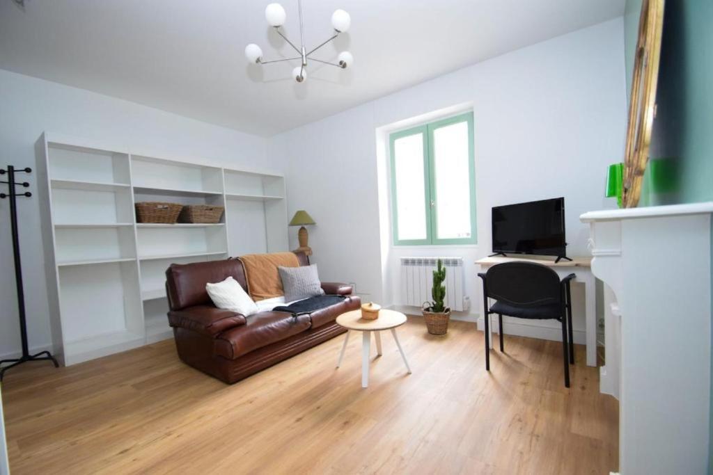 Appartement Entre Plage De L'Ecluse Et Place Du Marche Dinard Dış mekan fotoğraf