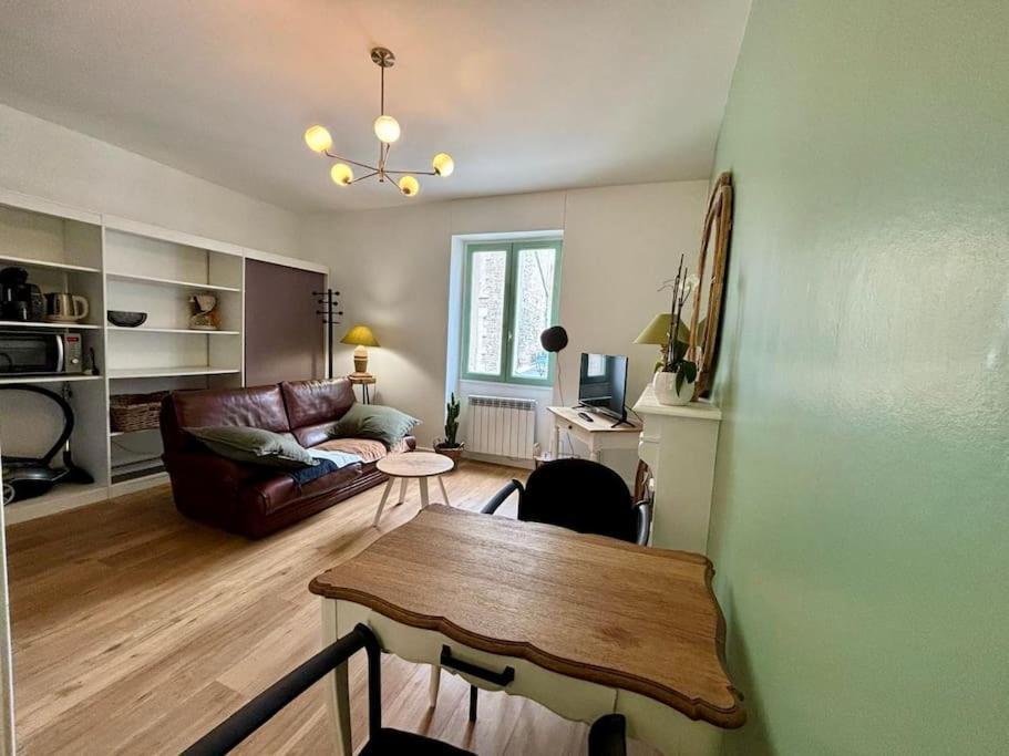 Appartement Entre Plage De L'Ecluse Et Place Du Marche Dinard Dış mekan fotoğraf